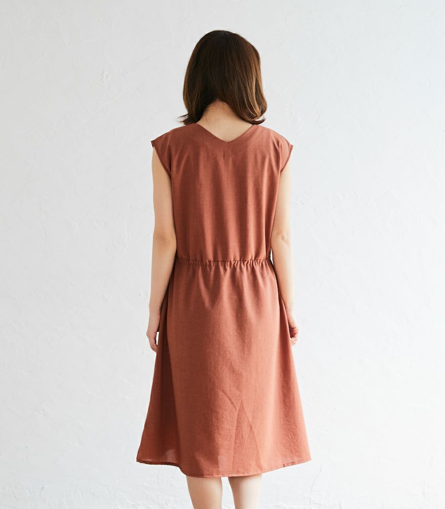 期間限定2buy10 Off ウエストマークノースリーブワンピース 授乳服 マタニティ服 日本製 授乳服 マタニティ服 授乳ワンピ 大人かわいい授乳ワンピース 日本製 モーハウス