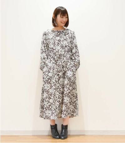 サマーセール50 Off フラワープリントワンピース 授乳服 日本製 授乳服 マタニティ服 ワンピース 日本製 モーハウス 大人かわいい授乳服